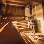 Vedmezhyi Dvir Hotel 3*