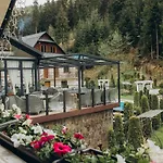 Hotel Vedmezhyi Dvir