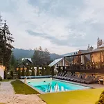 Vedmezhyi Dvir Hotel Bukovel
