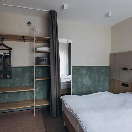 Vedmezhyi Dvir ホテル 3*
