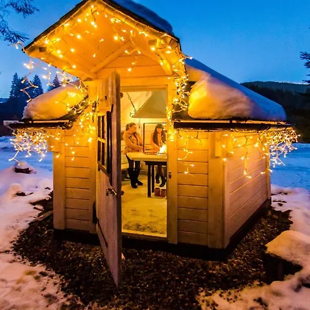 Vedmezhyi Dvir 3* Bukovel