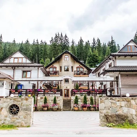 Vedmezhyi Dvir 3* Bukovel