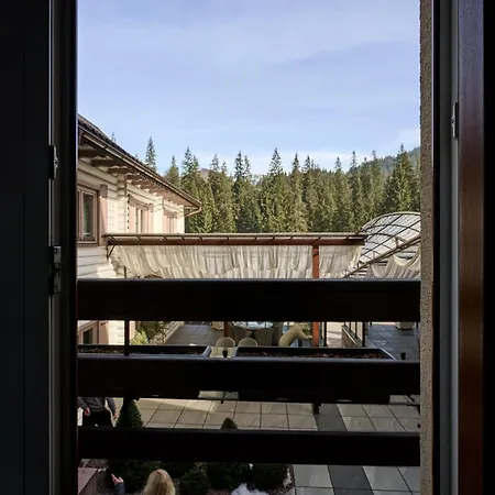 Hotel Vedmezhyi Dvir 3*